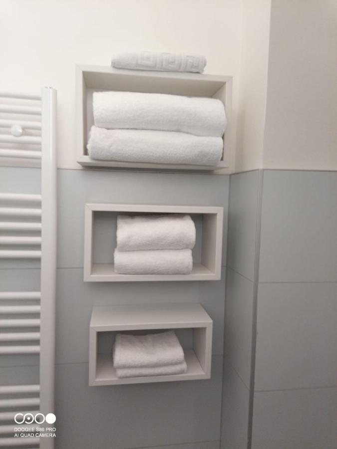 Civico 6 Apartman Peschiera del Garda Kültér fotó