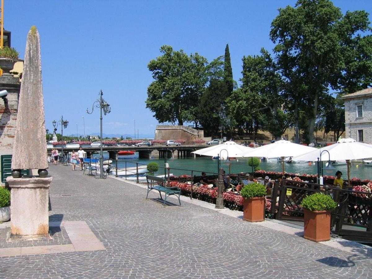 Civico 6 Apartman Peschiera del Garda Kültér fotó