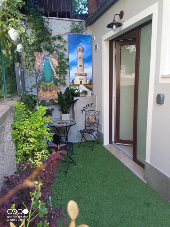Civico 6 Apartman Peschiera del Garda Kültér fotó