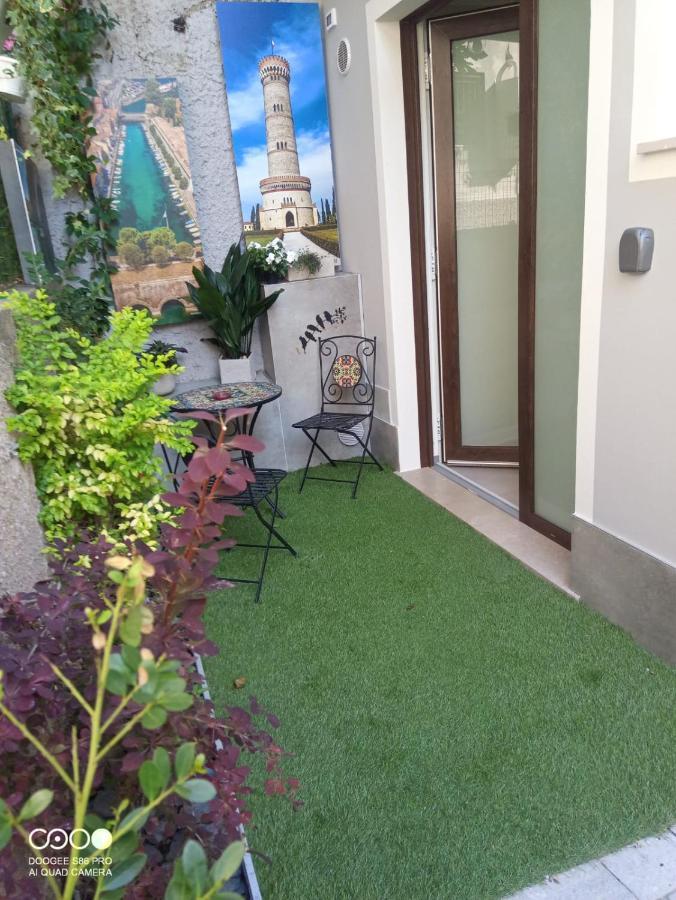 Civico 6 Apartman Peschiera del Garda Kültér fotó